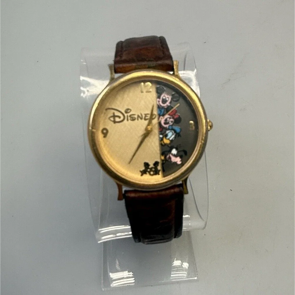VTG Disney Gold Tone 32mm Watch Mickey Minnie Donald Goofy Chip & Dale Lthr EUC